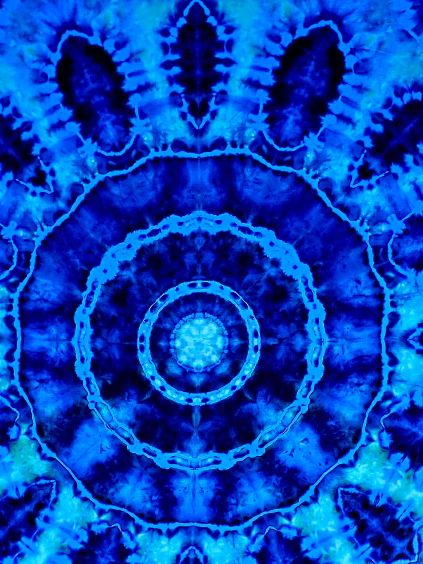 Moonlit Moss Mandala Tapestry *UV REACTIVE*