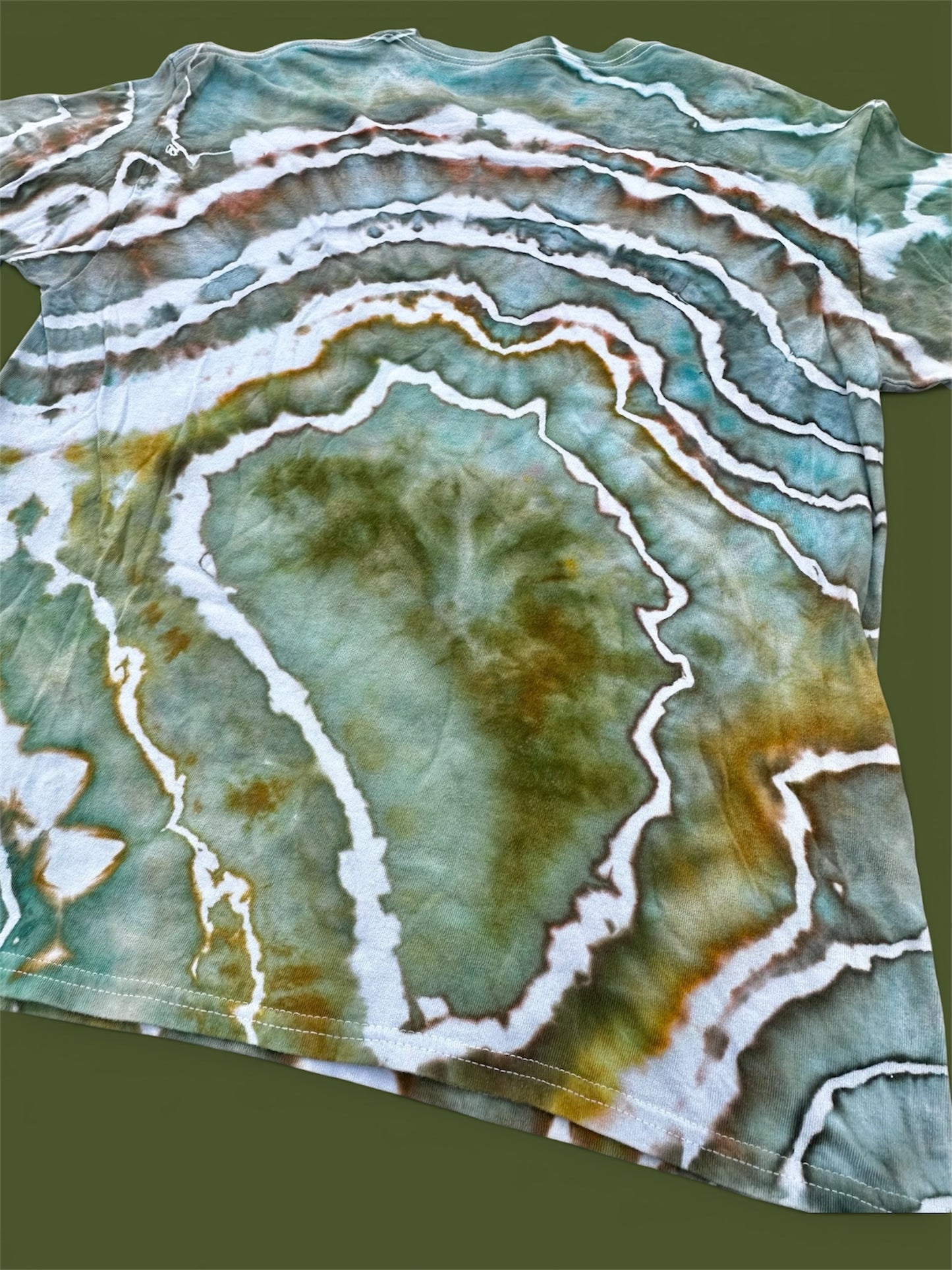Large Orbital Earthflow Tee