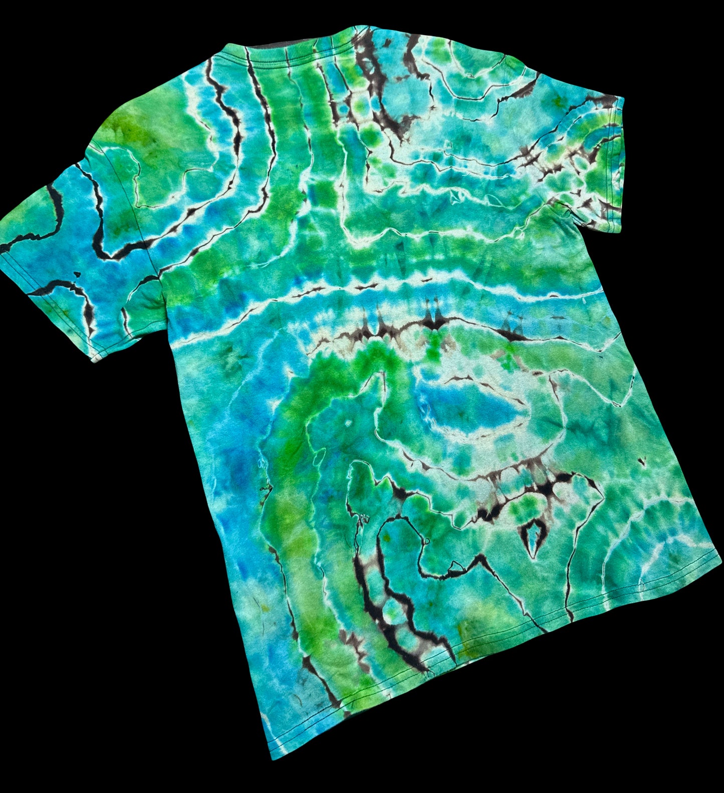 Medium Emerald Tide Geode Tee