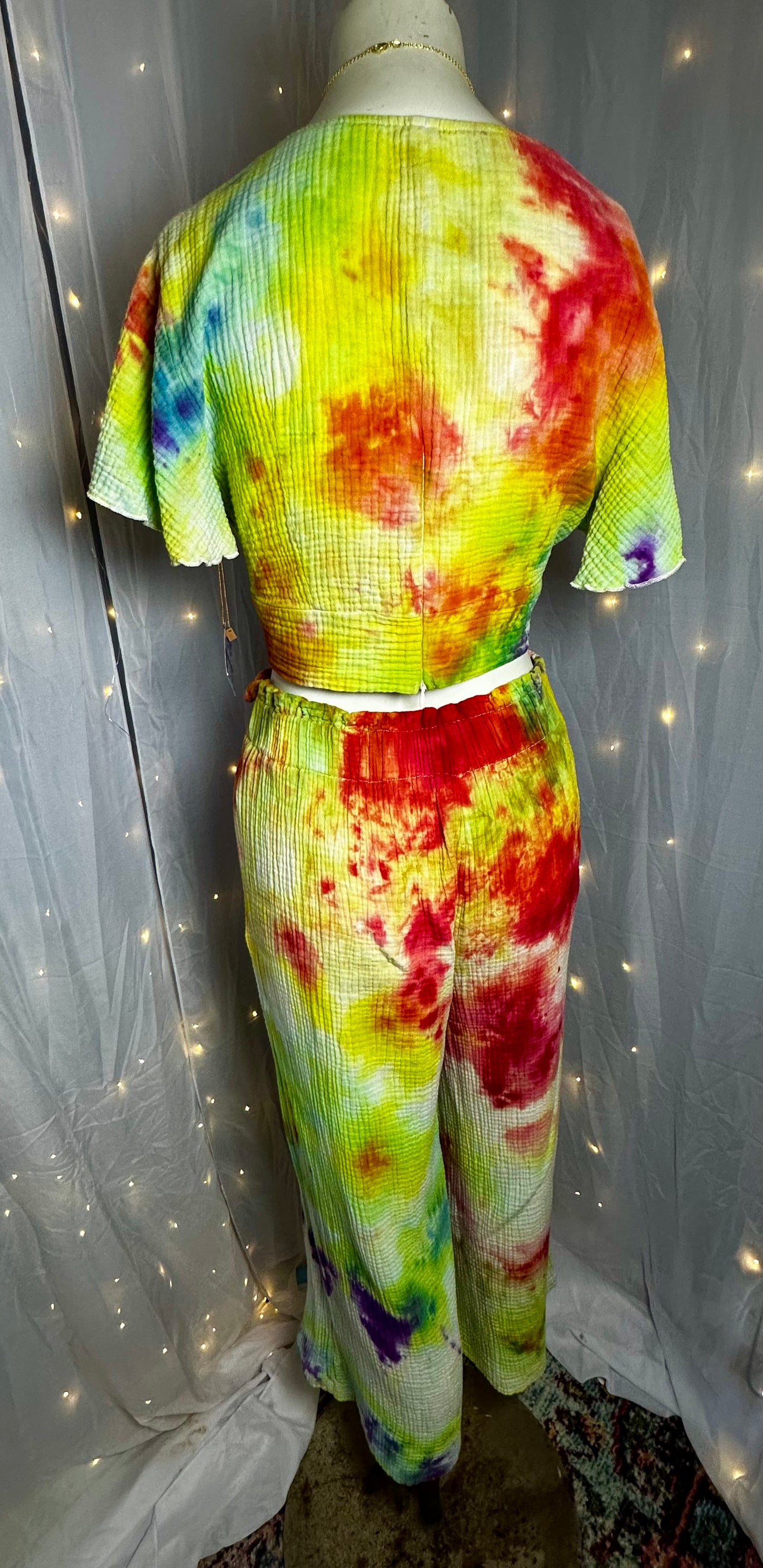 M/L Rainbow Rhythm Two Piece Set