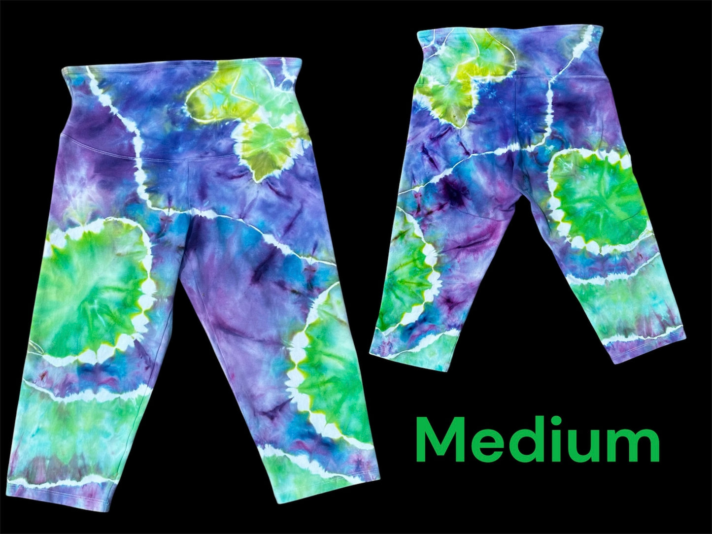 Medium Enchanted Garden Yoga Capri Leggings