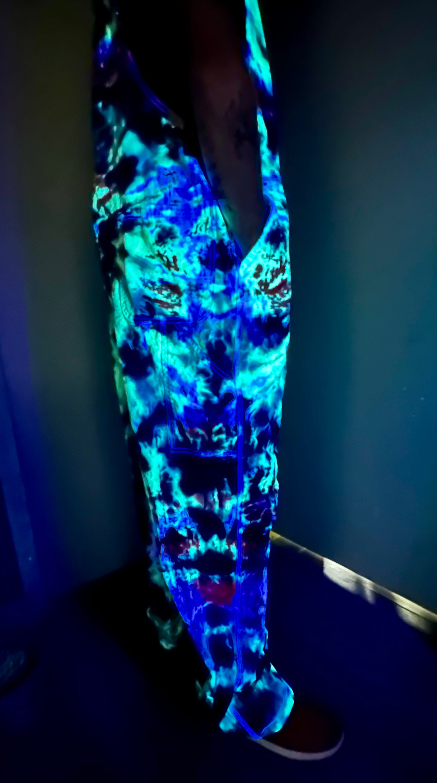 42x32 Bioluminescent Burst Dickies Tie Dye Bib Overslls *UV Reactive*