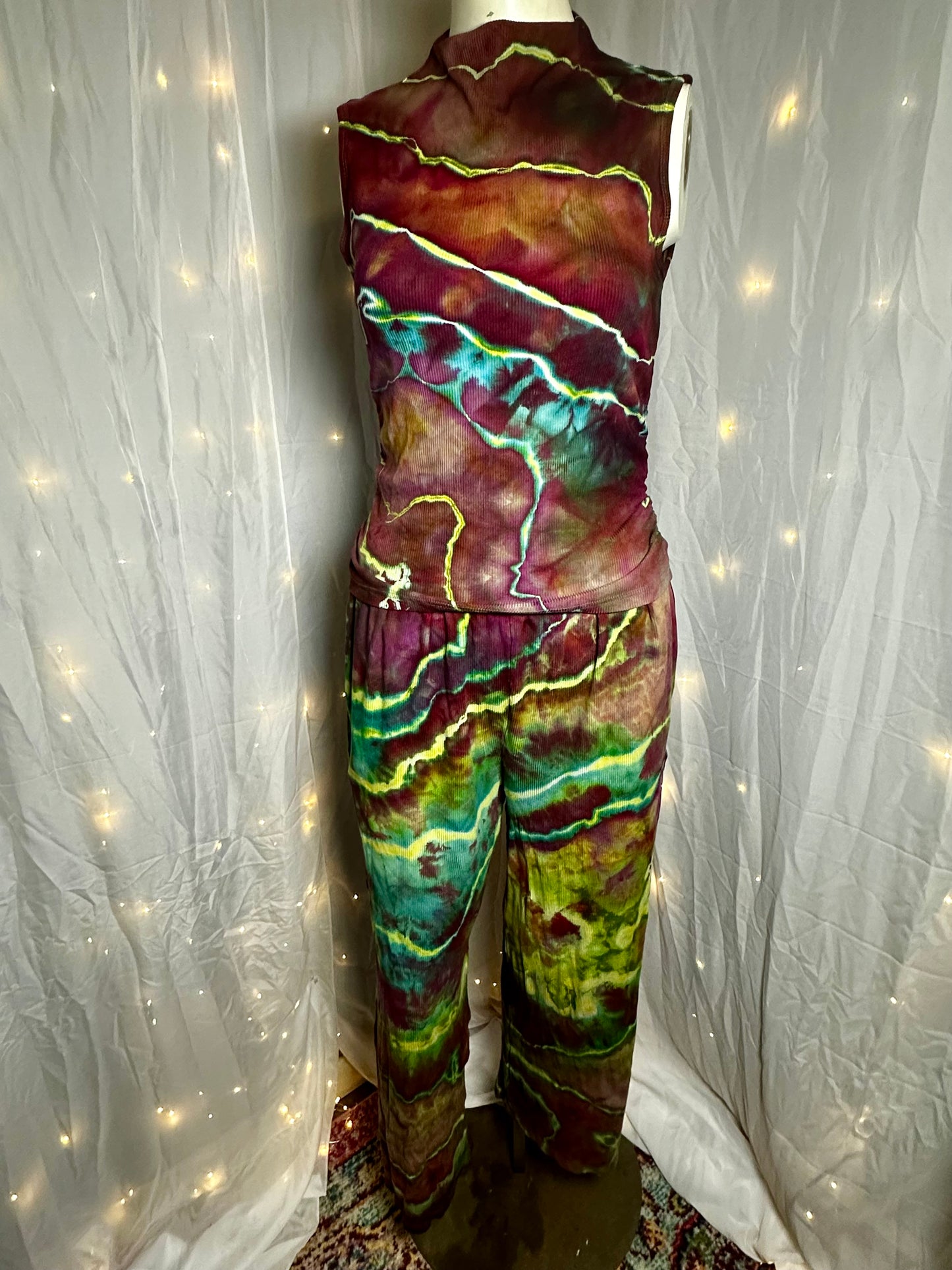 Medium Burgundy Blaze Traveler Set