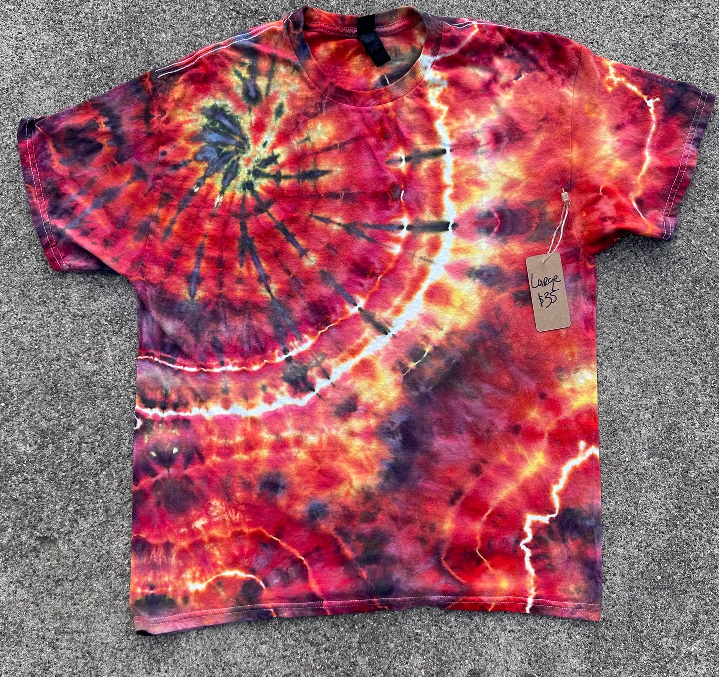 Large Fireball tee🔥