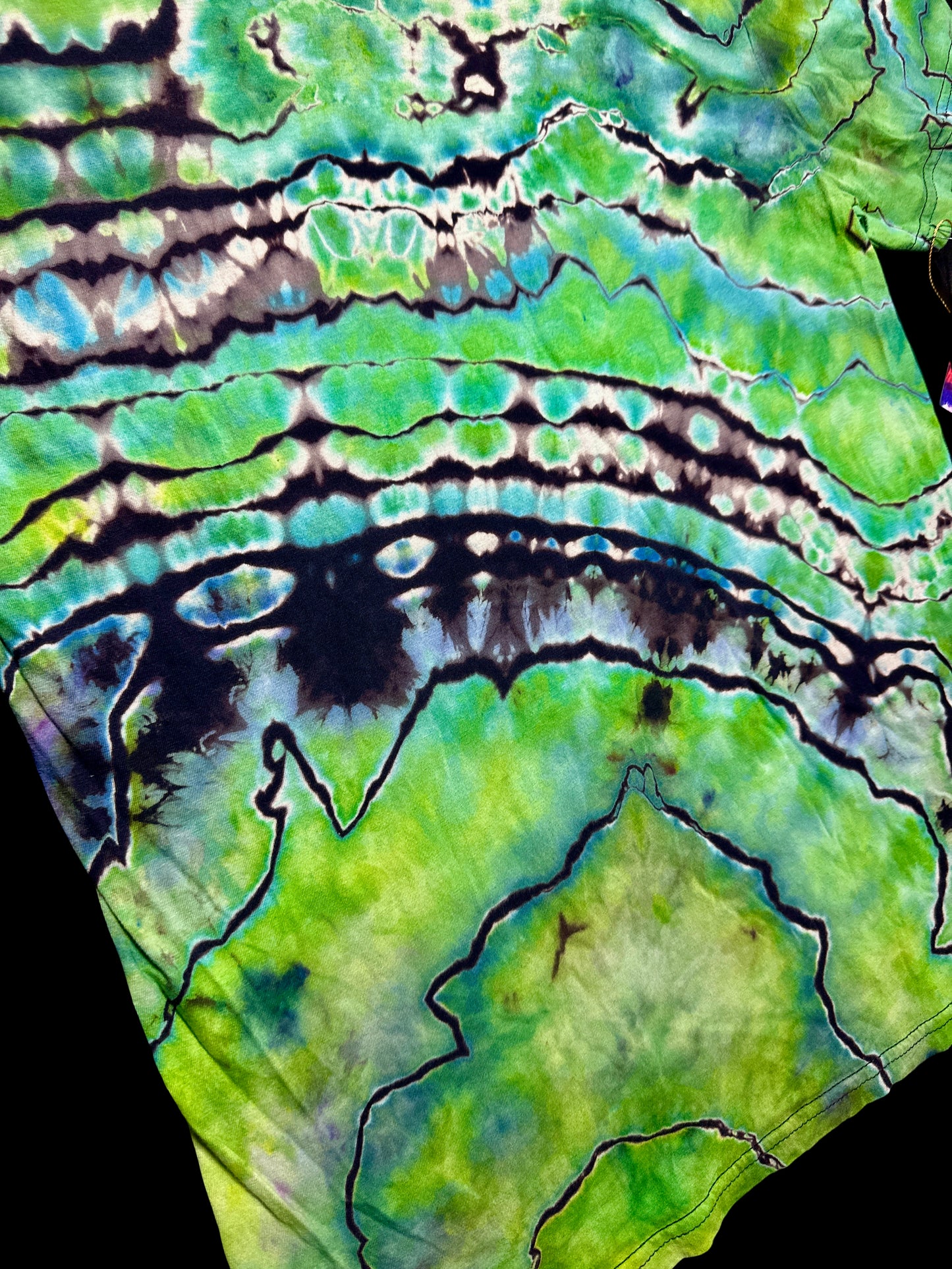 Medium Bayou Lightning Veins Tee