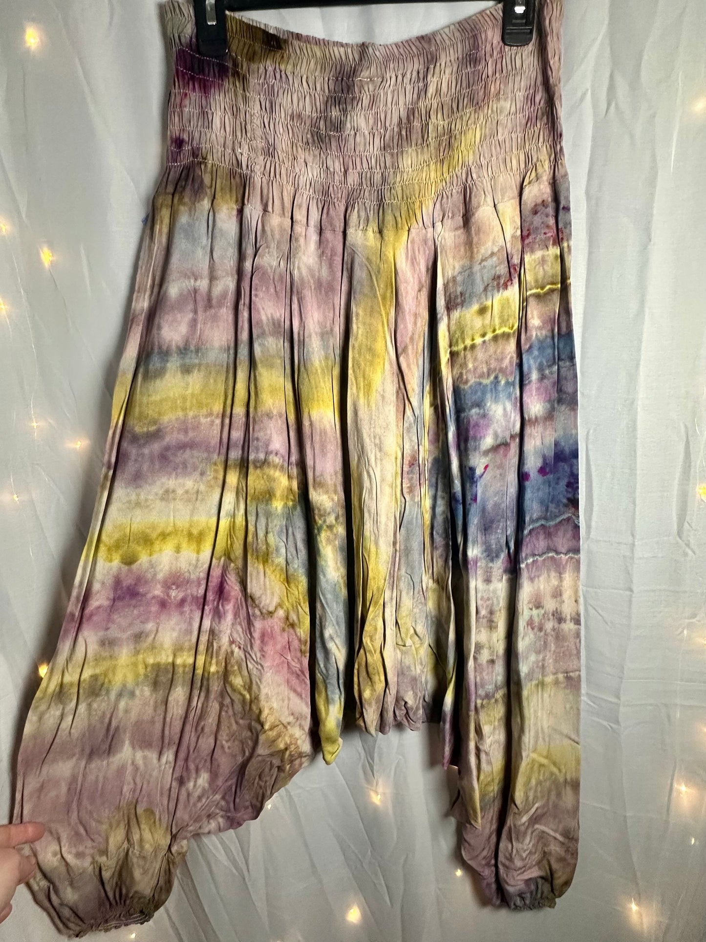 2X/3X (fits waist of 30-50in) Painted Earth Wanderer Baggy Harlem Pants