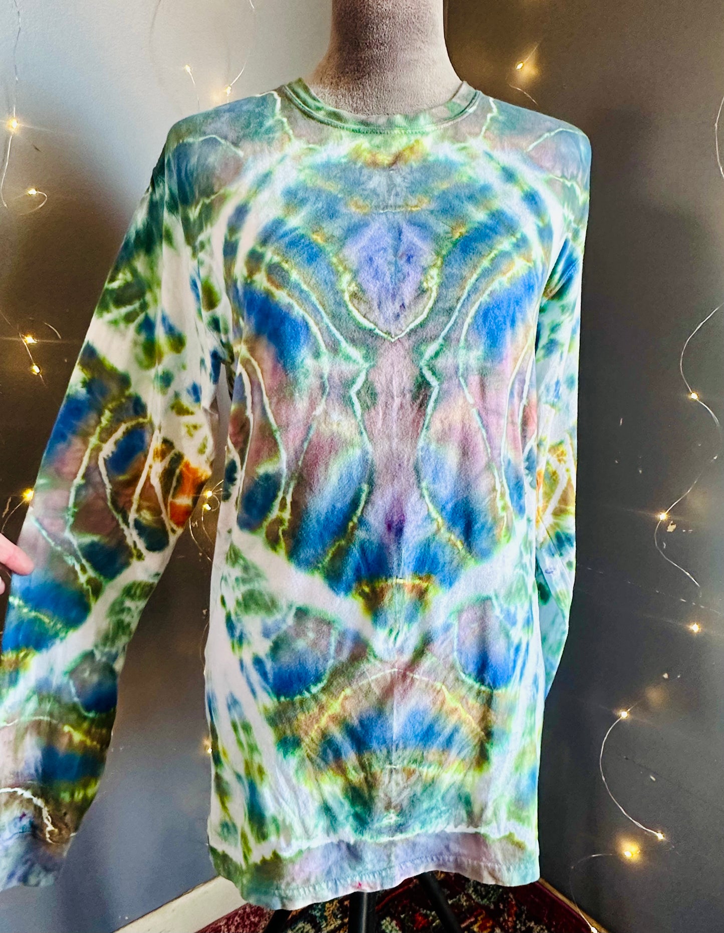 Small Long-sleeved Tee