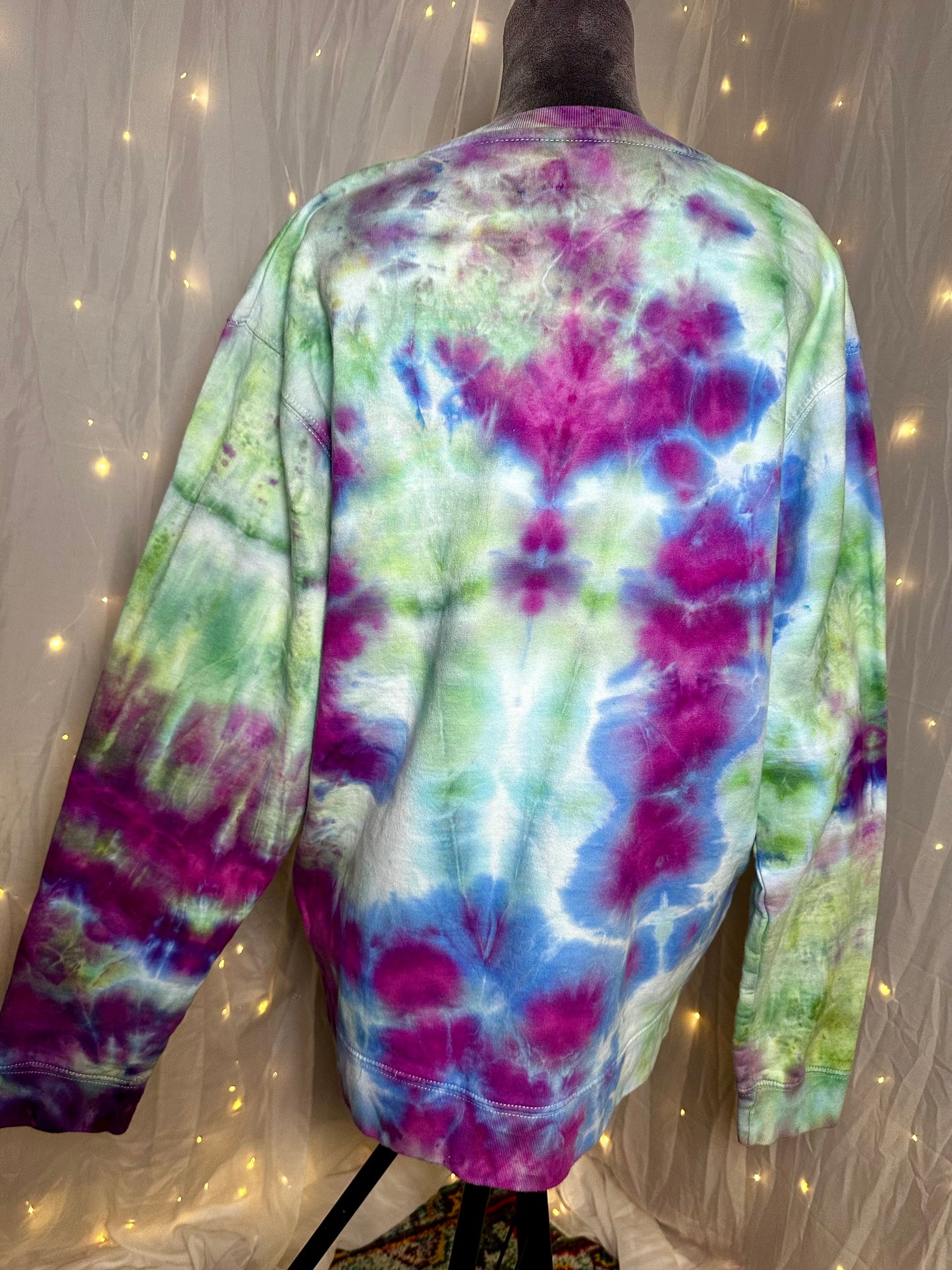 XL Garden Eclipse Crewneck Sweatshirt