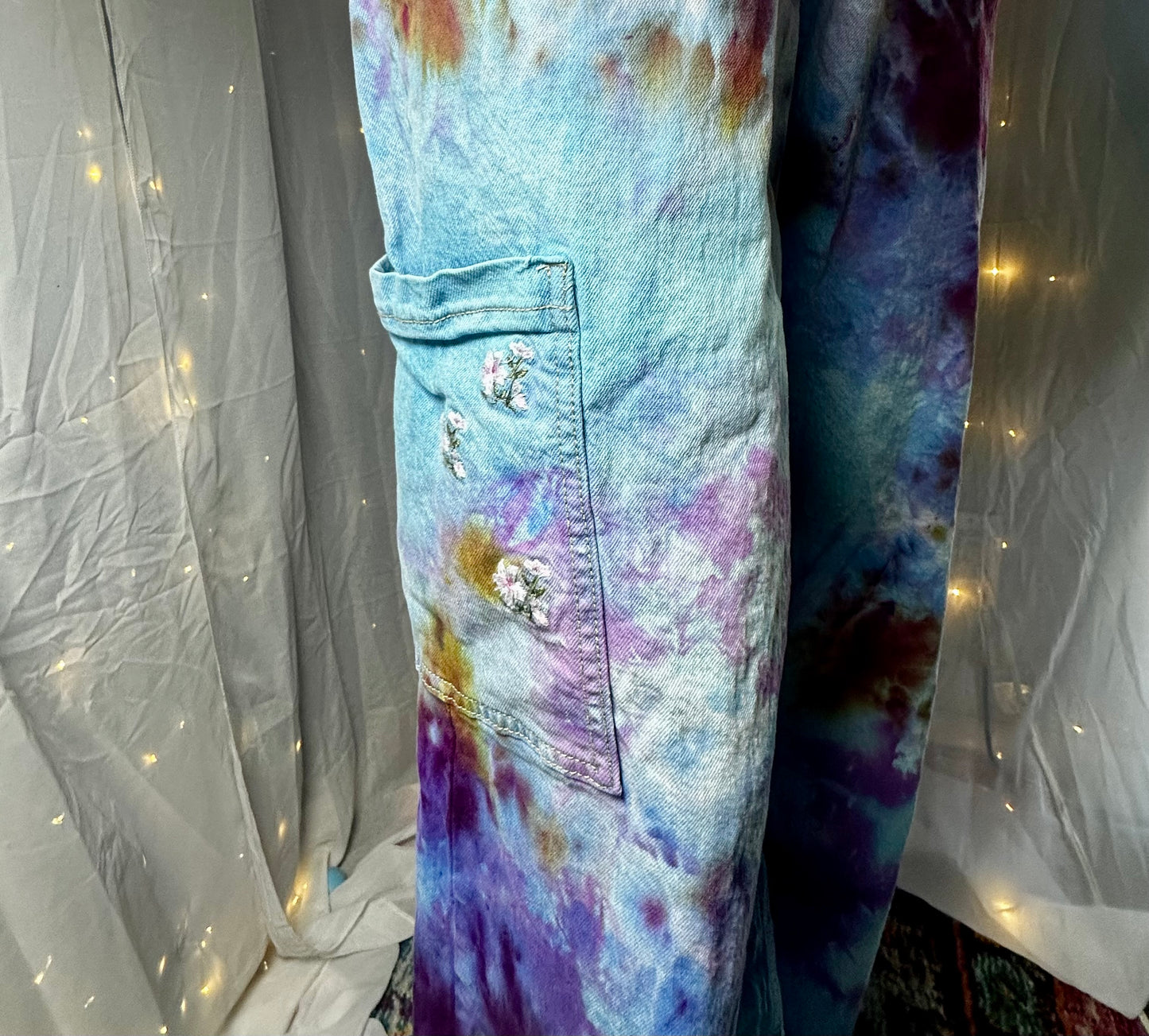 Medium Lavender Skywash Cargo Jeans