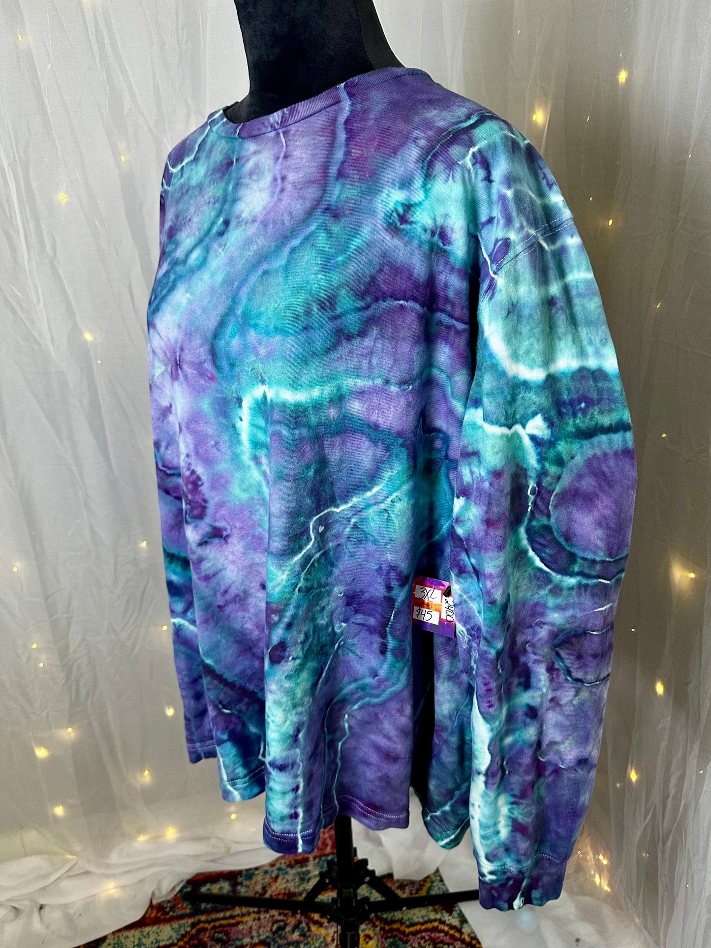 3XL Dreamy Nights Geode Long Sleeve Tee