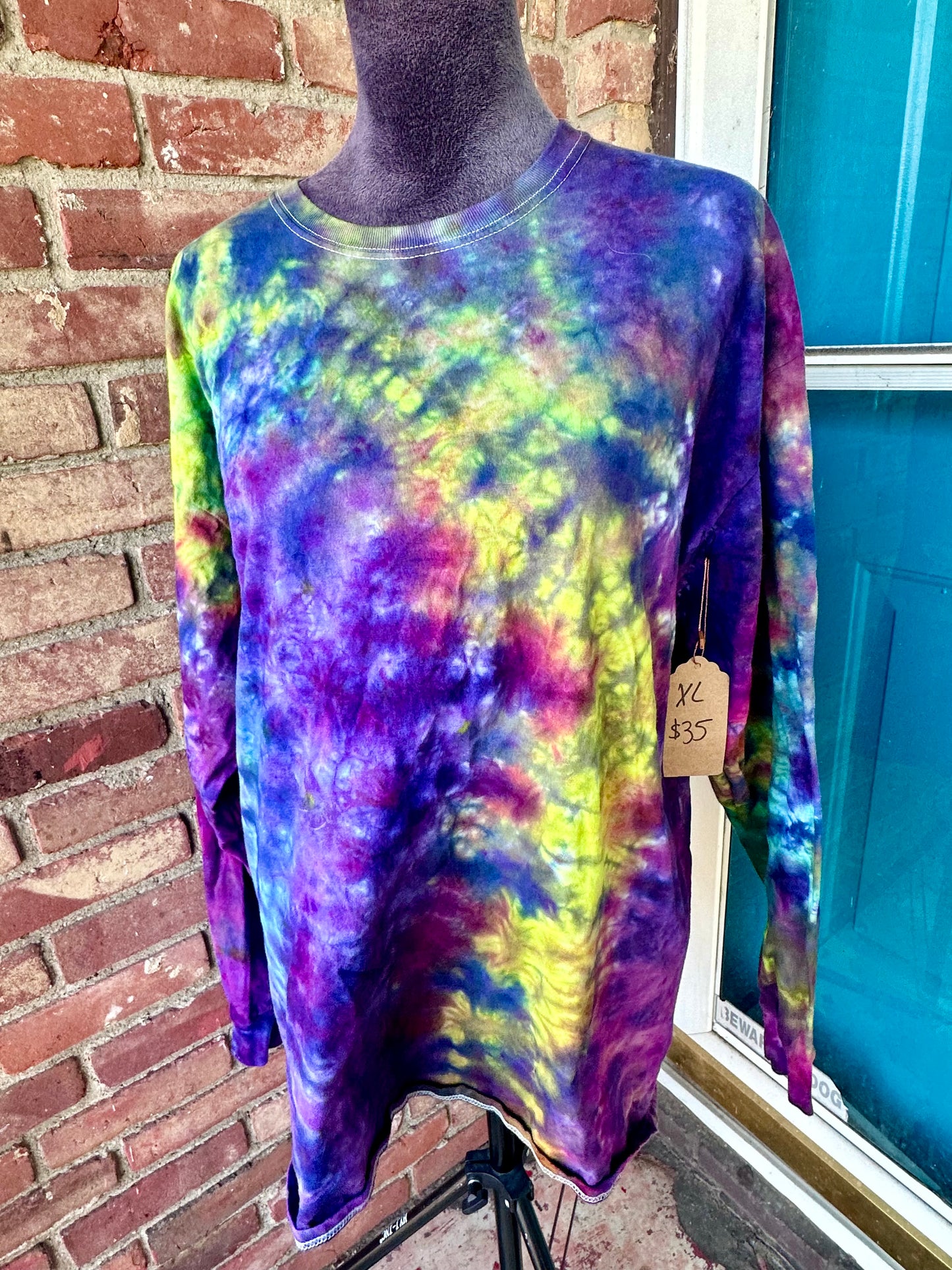 XL long sleeve tee