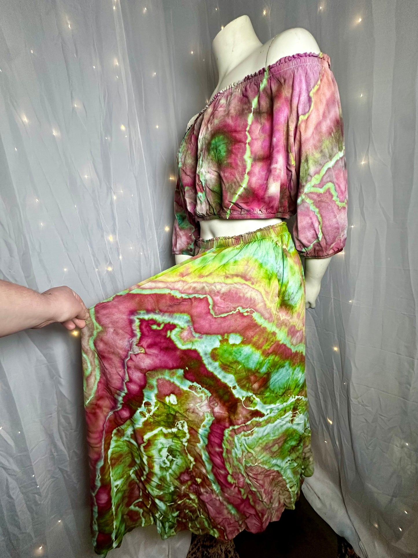 Medium/Large Woodstock Dream Two Piece Set *read measurements*