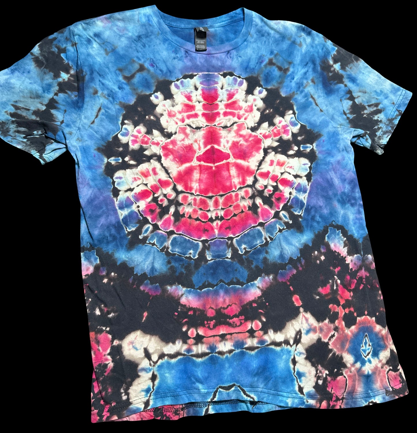 Medium Freedom Fracture Tee