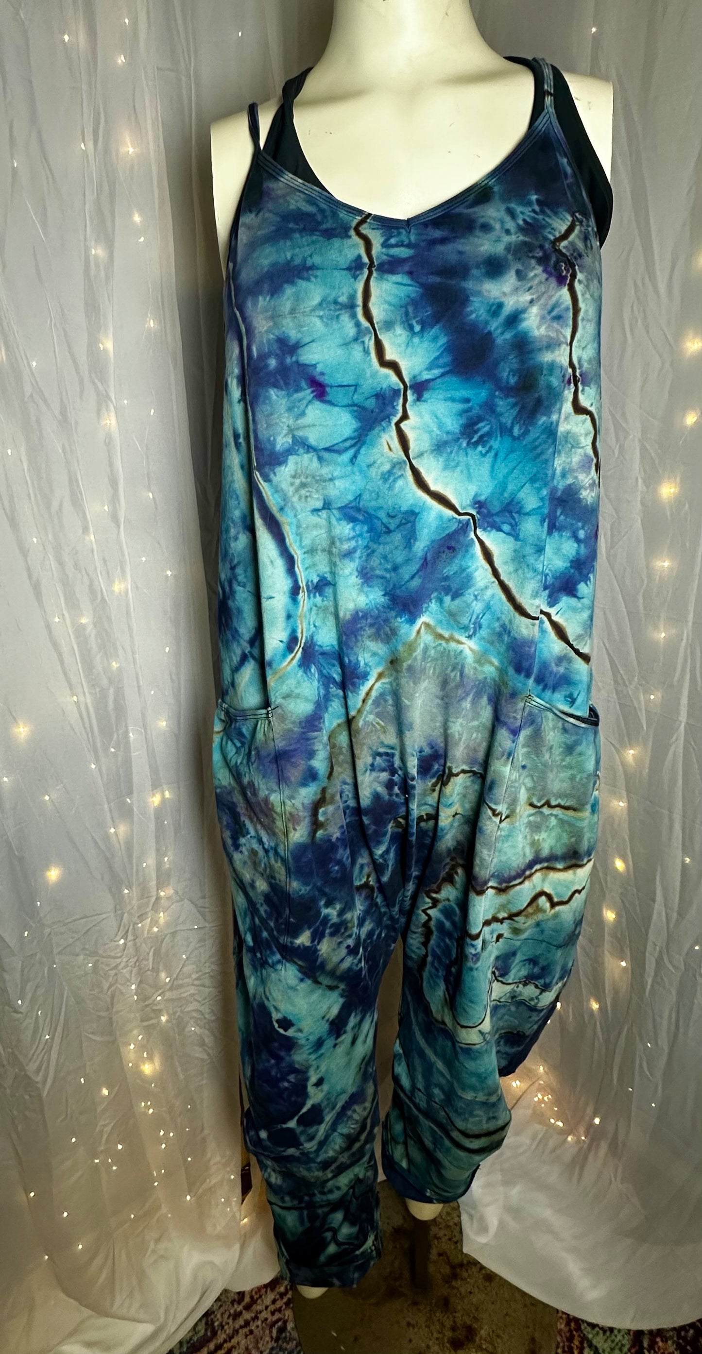 Large Dreamy Nights: Indigo Wave Wanderer Harlem Jumper