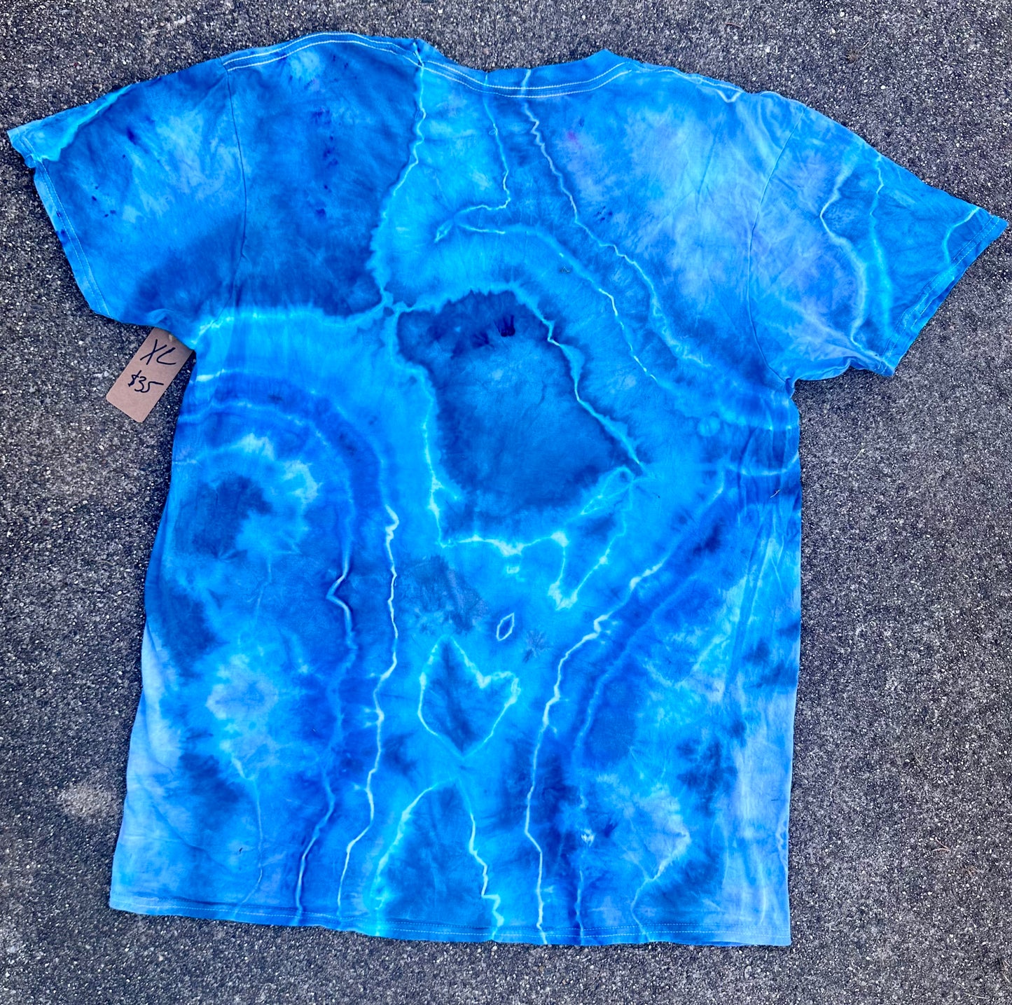 XL Blue Geode Tee 🔷