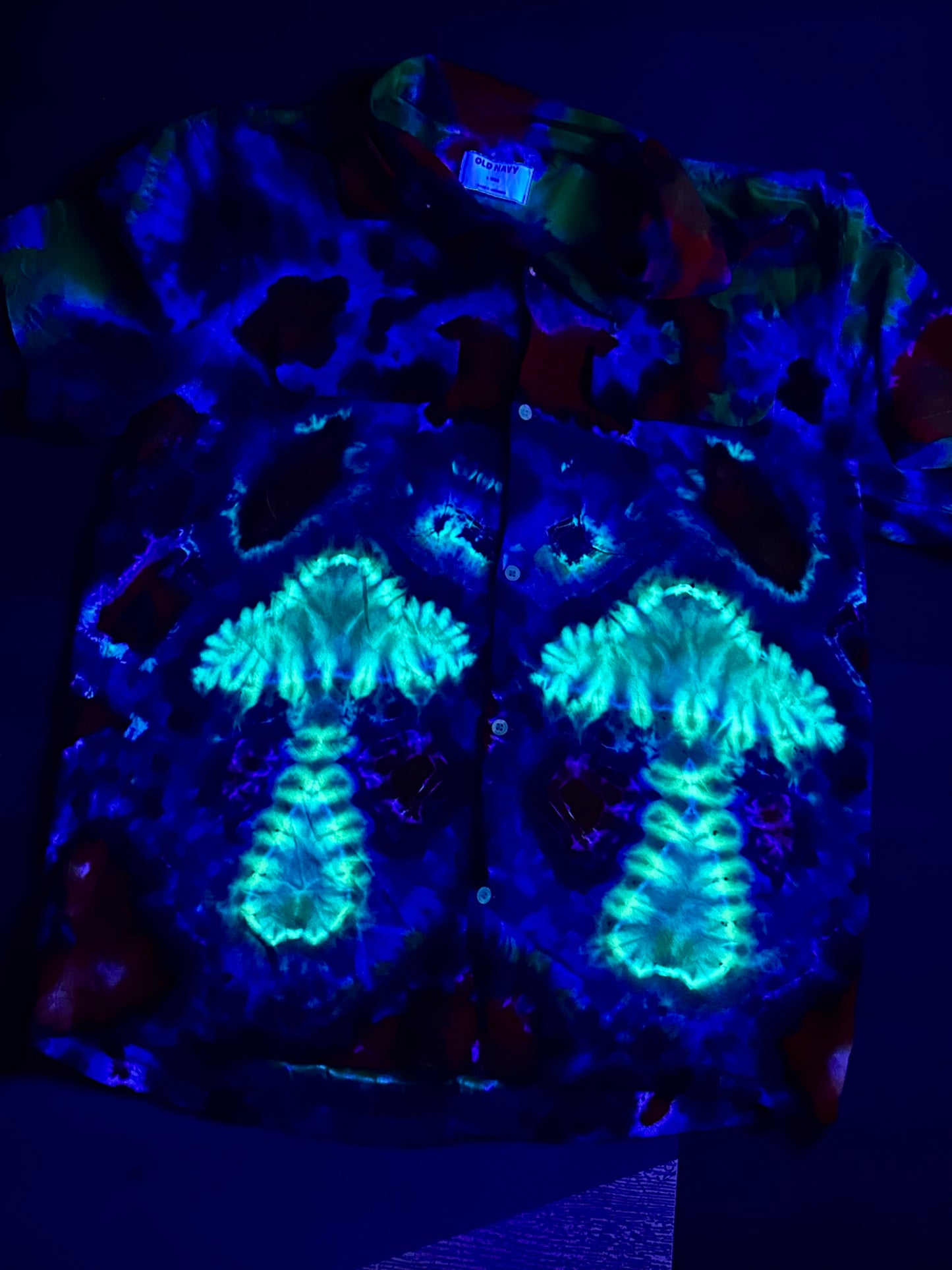 Large Tall Bioluminescent Mycelium Button-Up Shirt