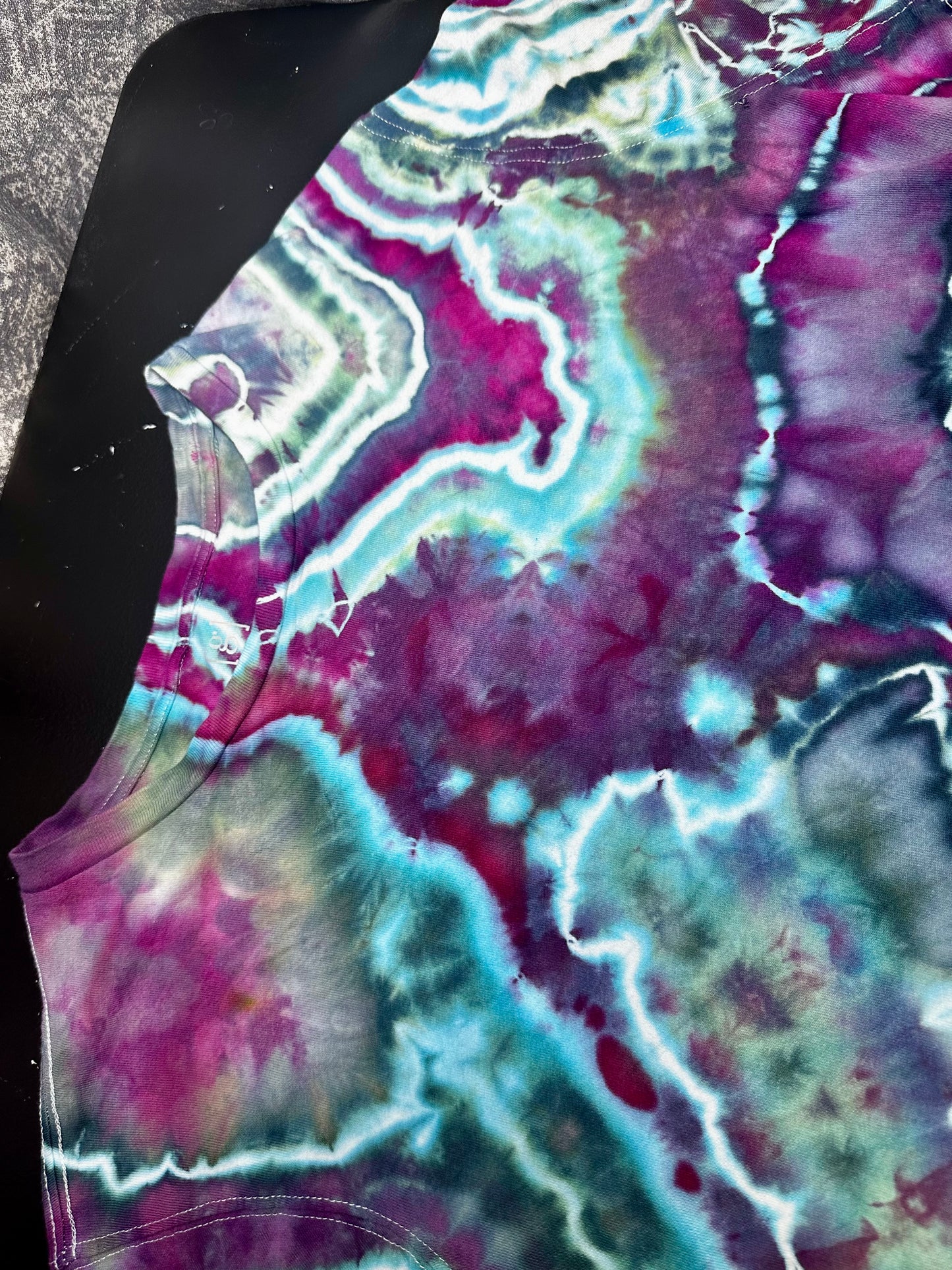 2XLT Galaxy Tide Geode Long Sleeve Tee