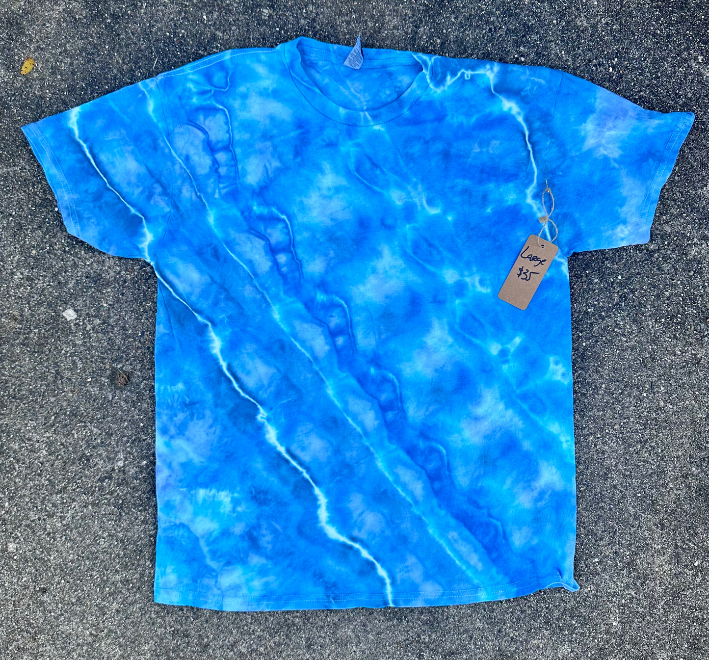 Large Blue Ripple Tee🔷