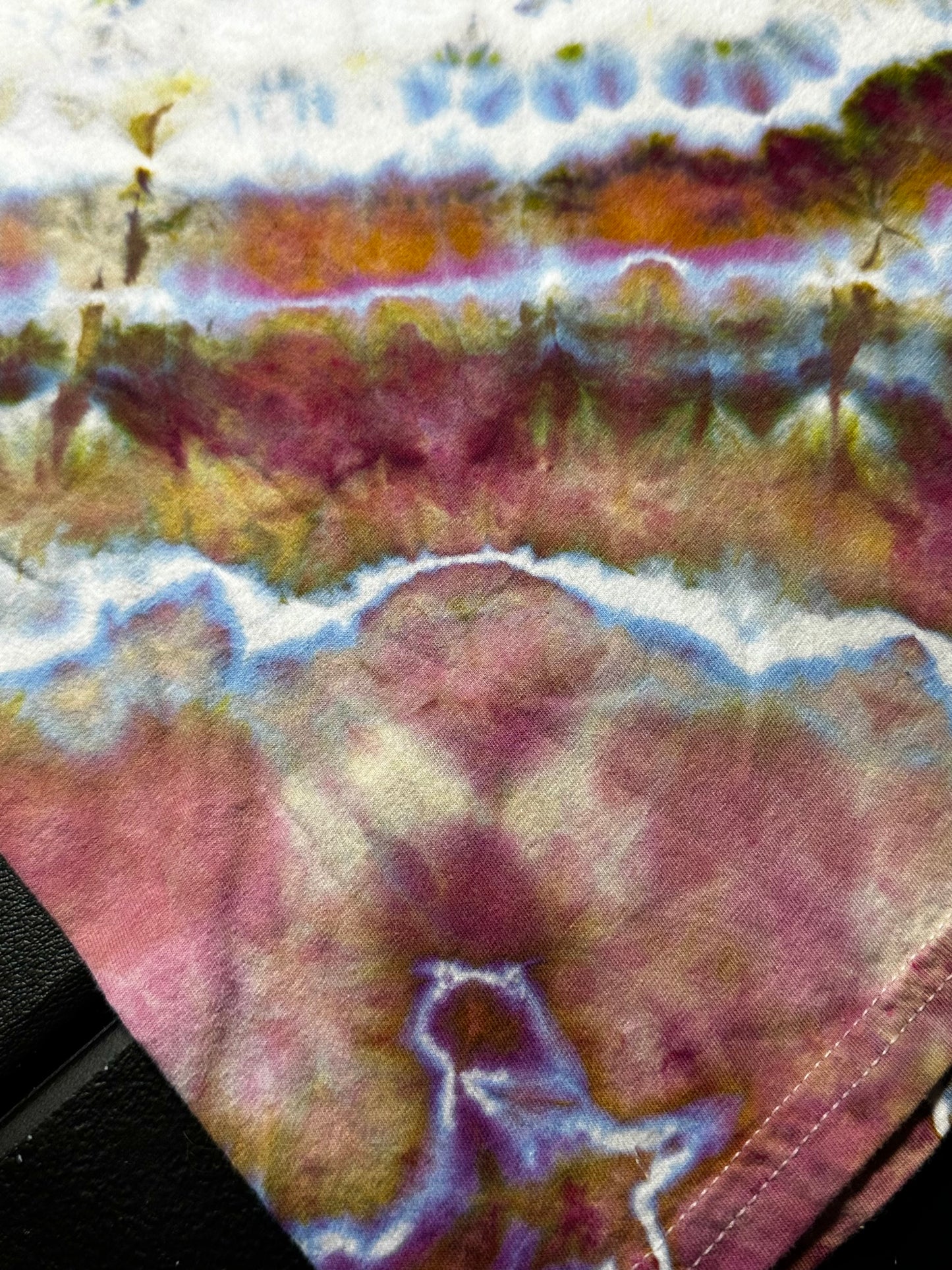 Medium Earthbound Quartz Flow Tee