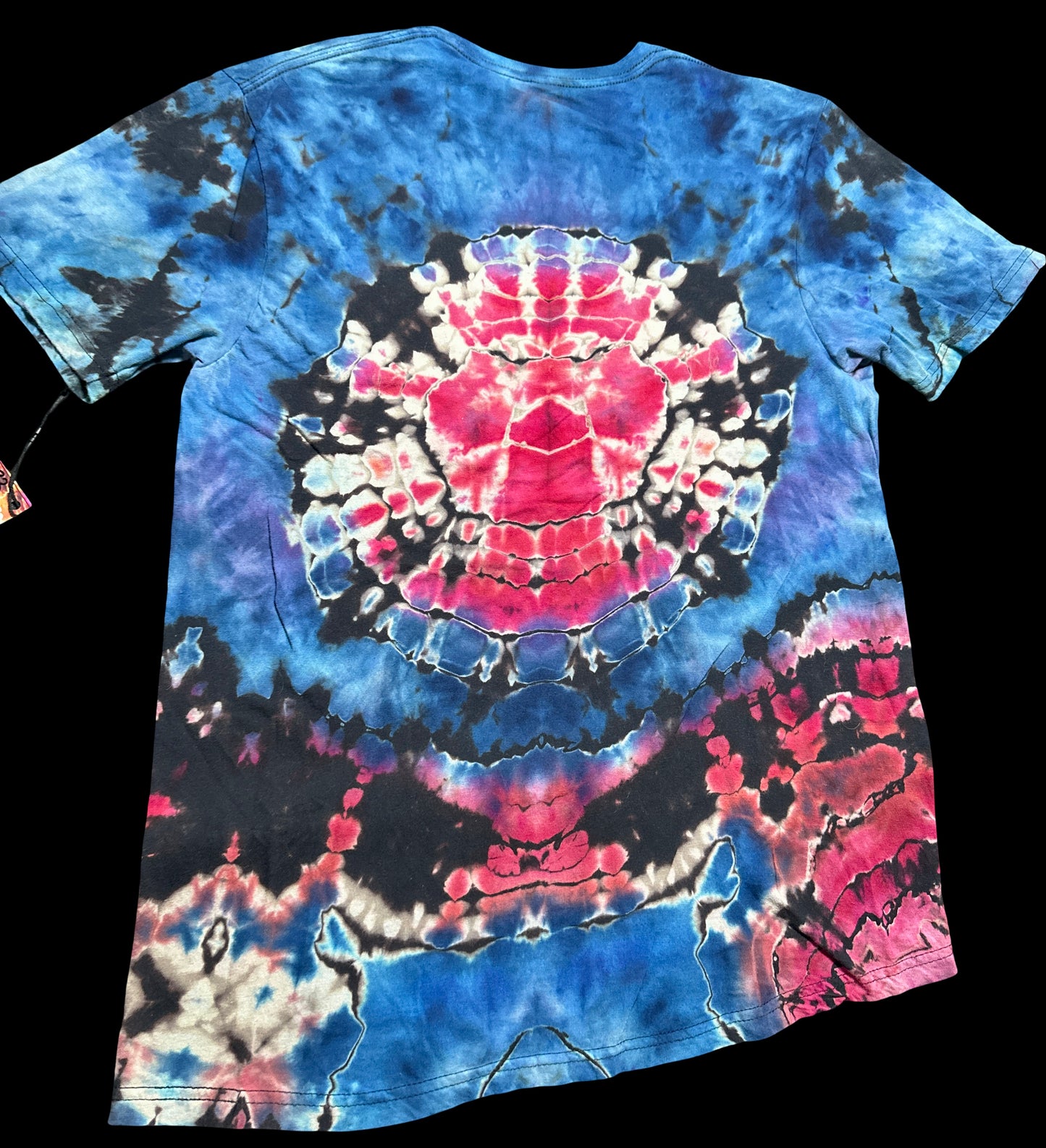 Medium Freedom Fracture Tee
