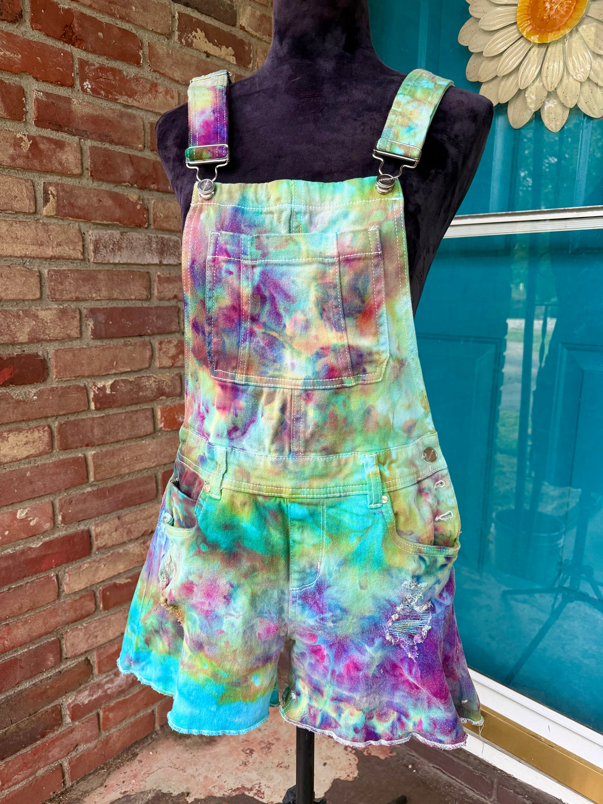 Medium/Size 11 Cosmic Kaleidoscope Shortall