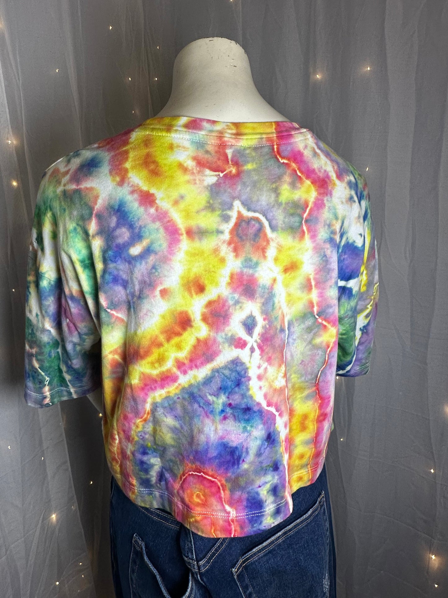 Medium Neon Canyon Surge Crop Top