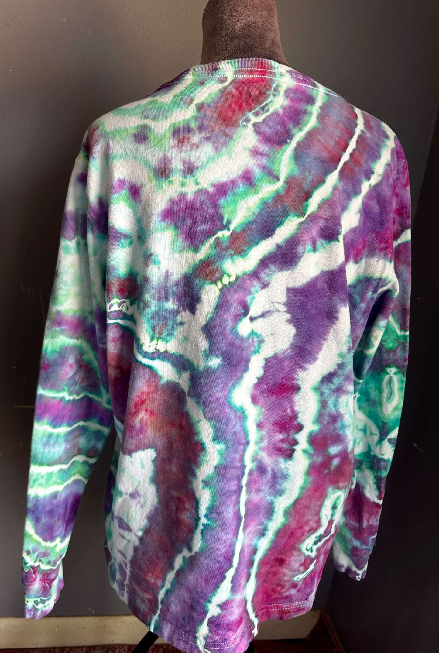 Large Geode Tie Dye Long Sleeve Tee