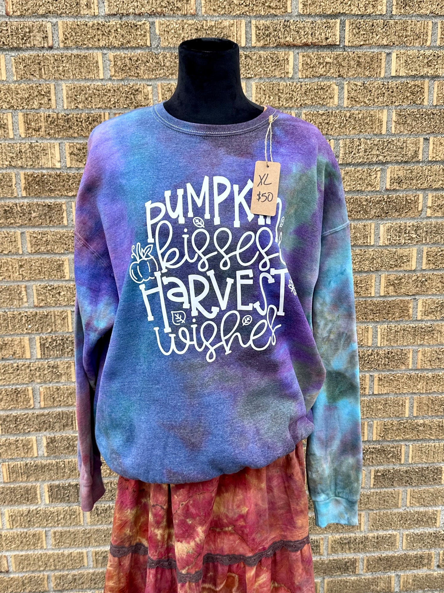 XL Pumpkin Kisses Harvest Wishes screen printed crewneck sweatshirt