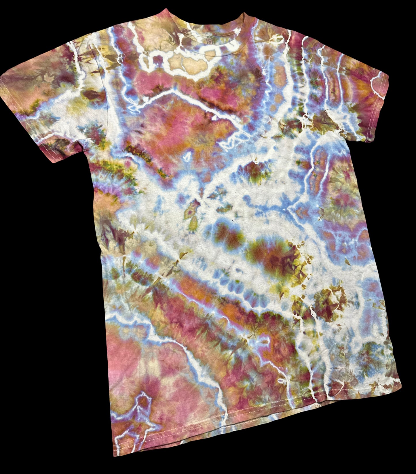 Medium Earthbound Quartz Flow Tee