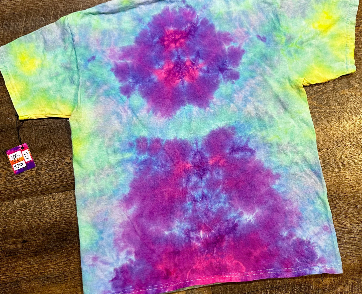 Youth XL Dreamy Pastels Love Tee