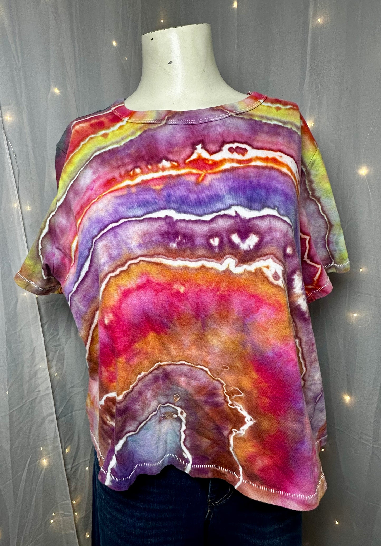 XL Trippy Rainbow Geode Crop Top