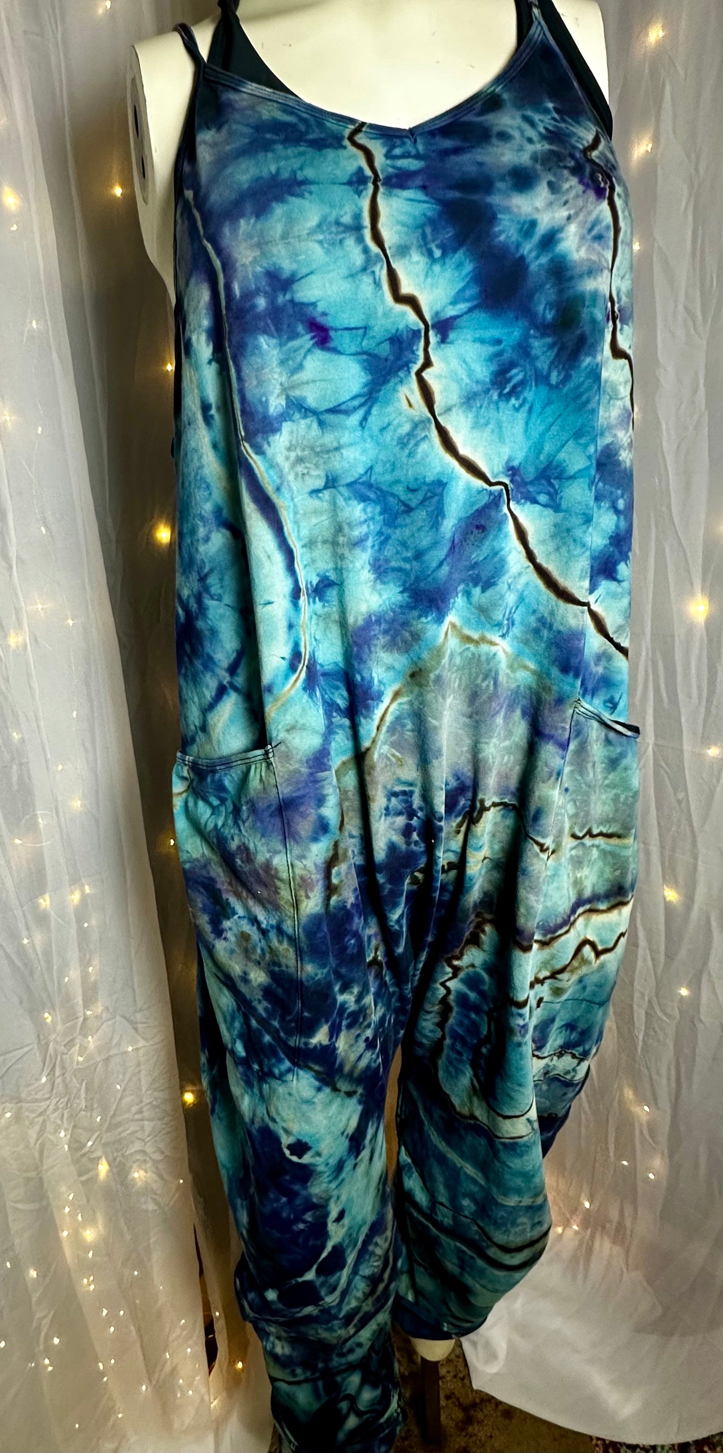 Large Dreamy Nights: Indigo Wave Wanderer Harlem Jumper