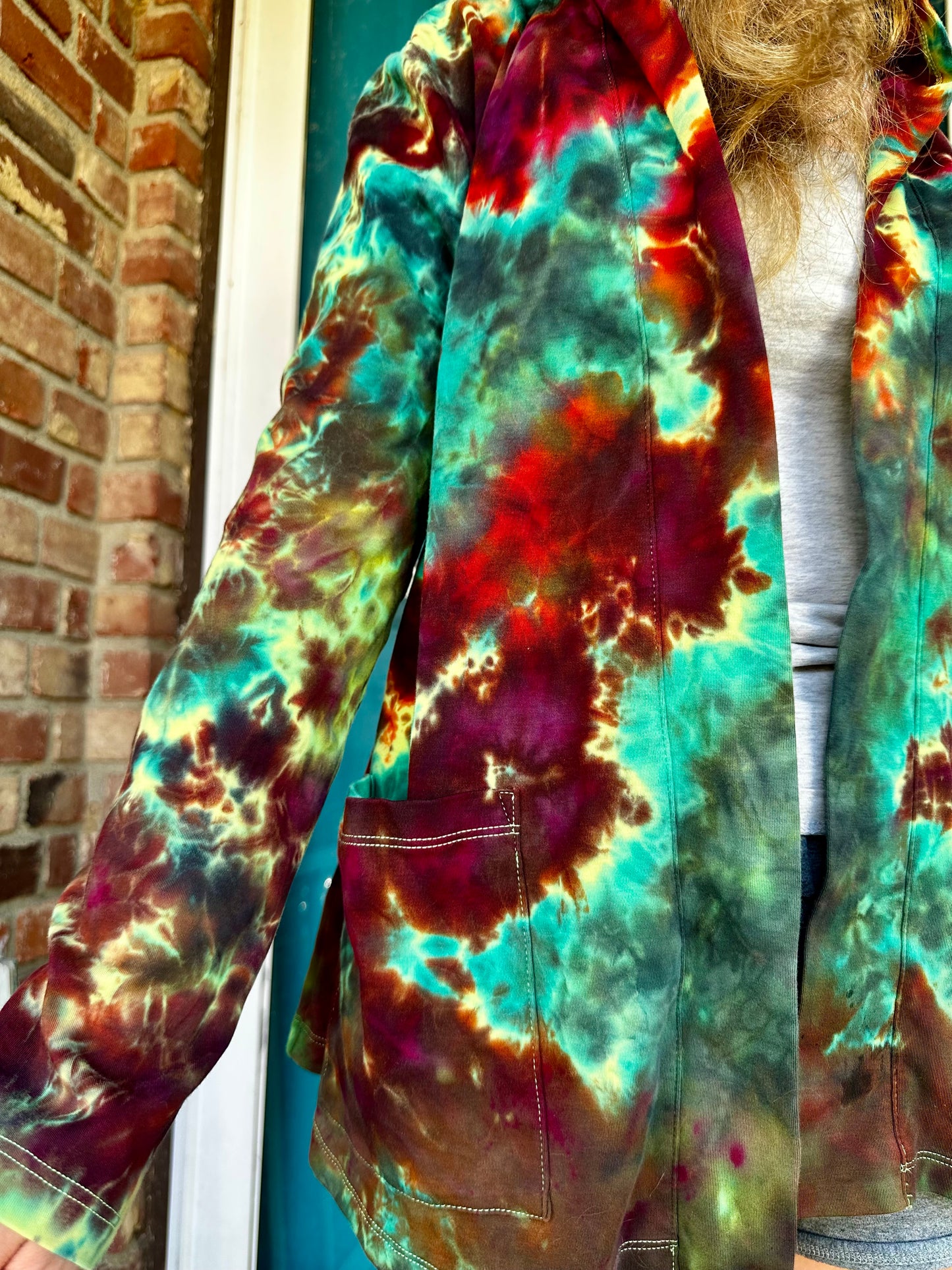 Woman’s Medium Groovin’ Bear Cardigan Jacket