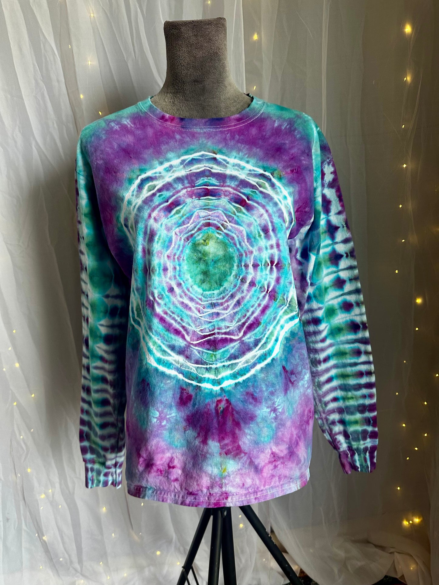 Medium Violet Vortex Long Sleeve T-shirt