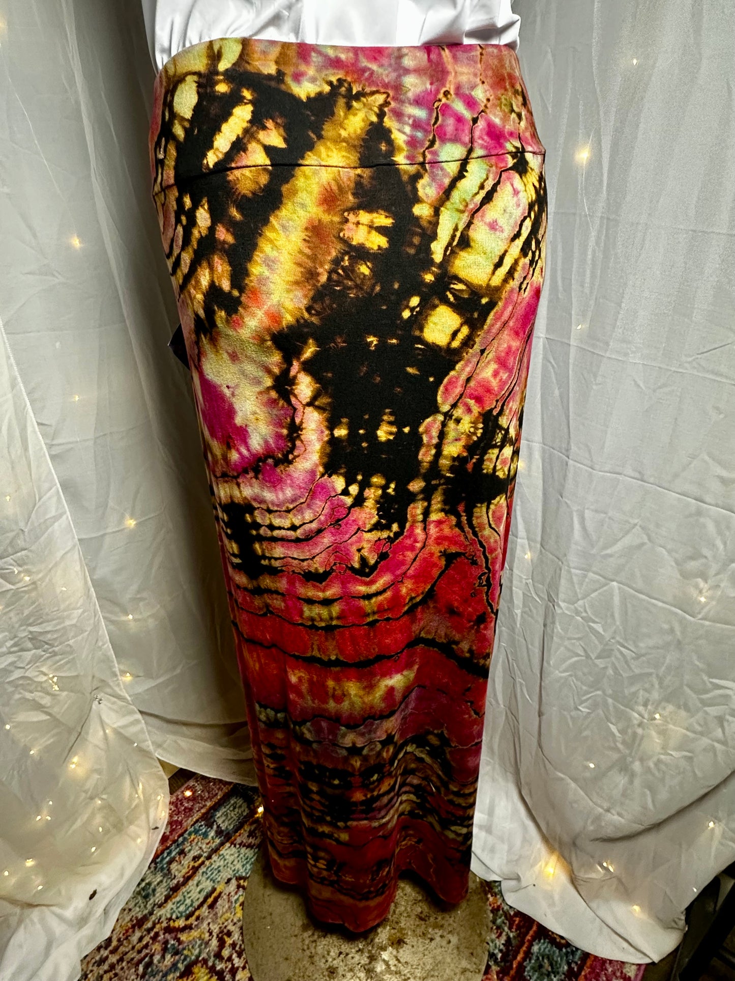 XL Dragonfruit Fire Maxi Skirt