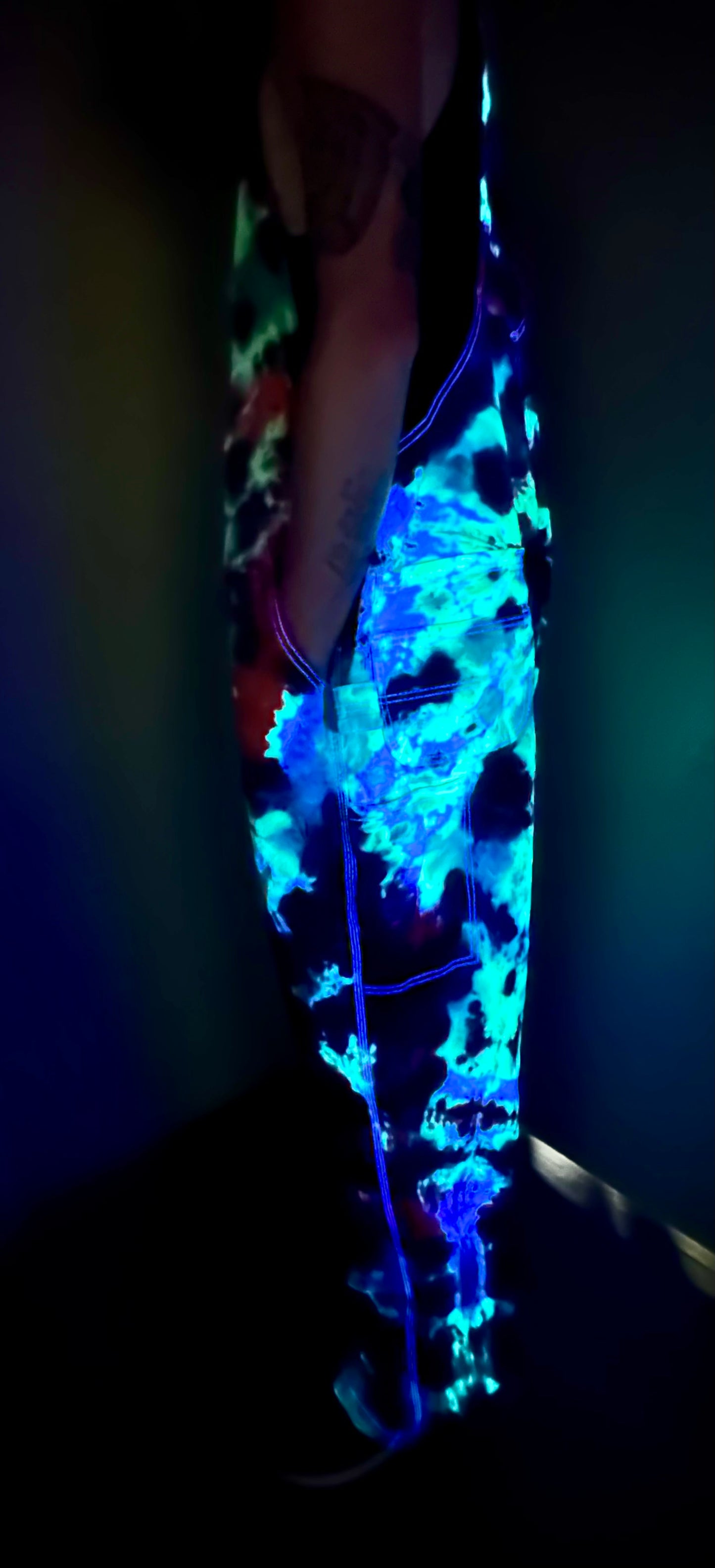 42x32 Bioluminescent Burst Dickies Tie Dye Bib Overslls *UV Reactive*