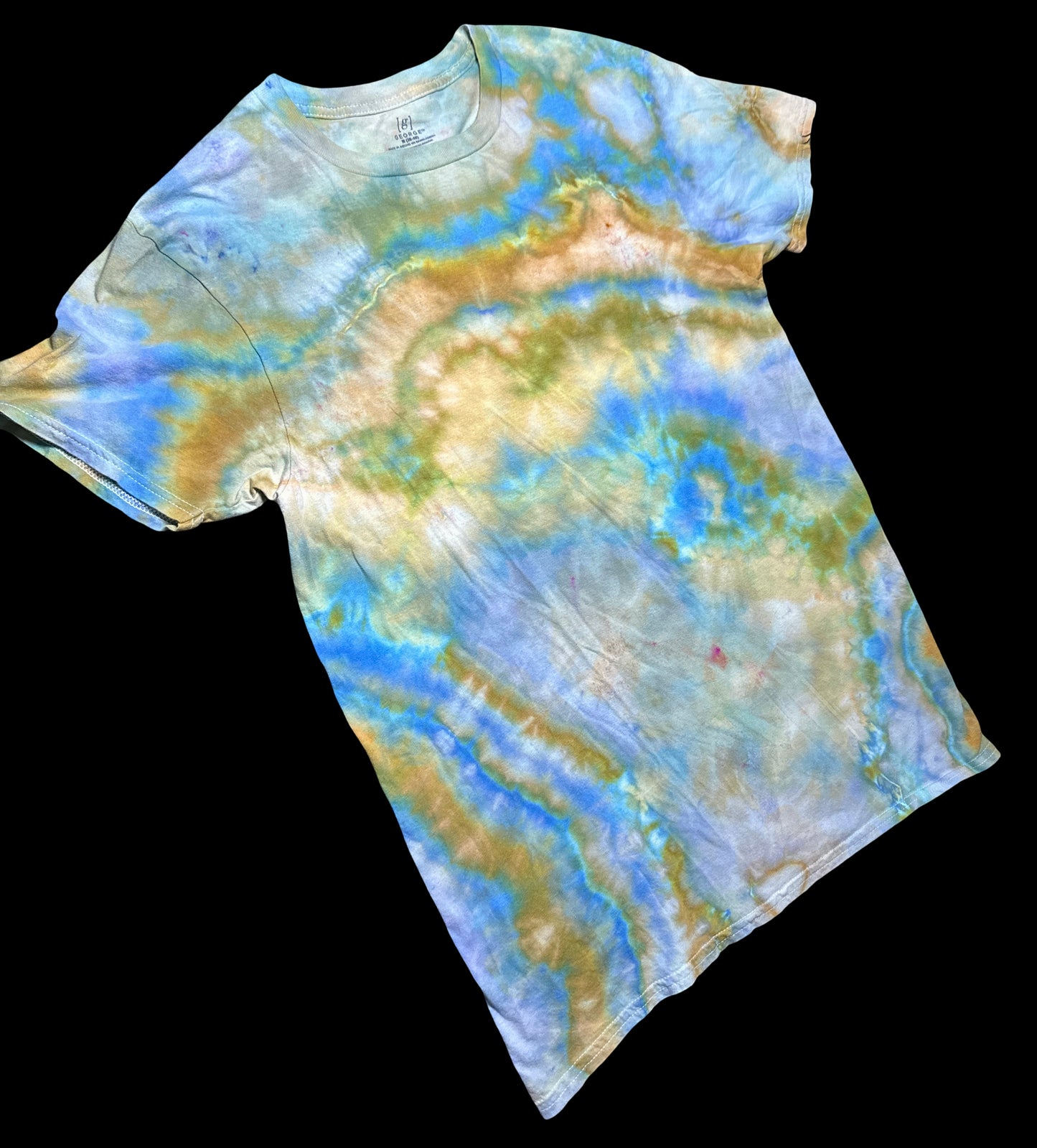 Medium Orbital Earthflow Tee