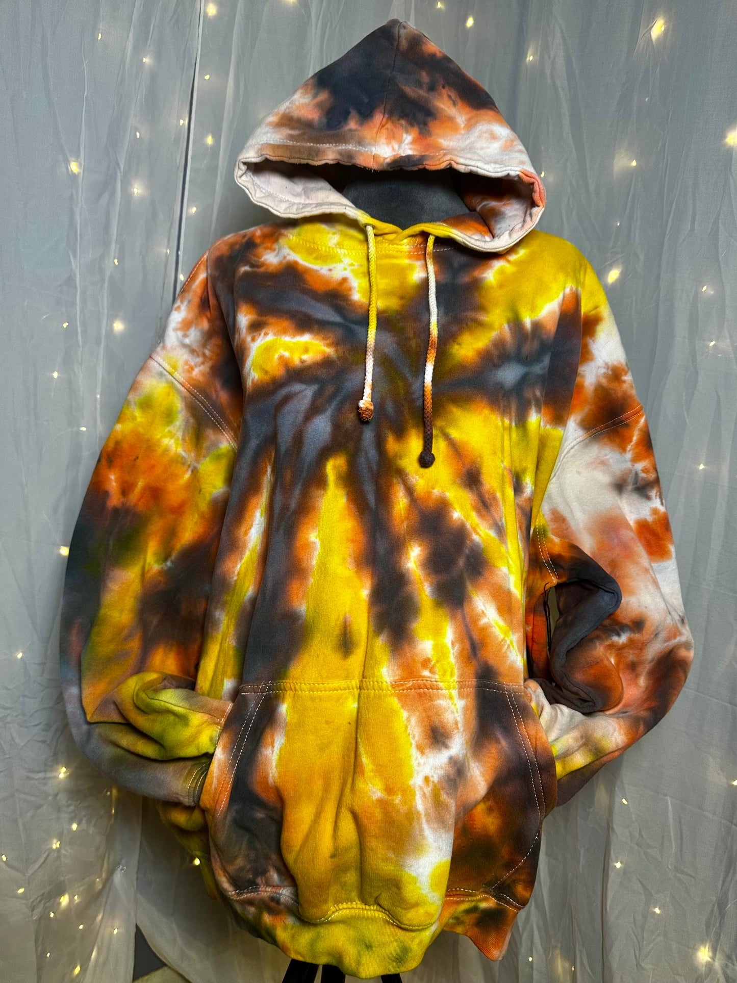 2XL Spiral Hoodie (runs smaller)