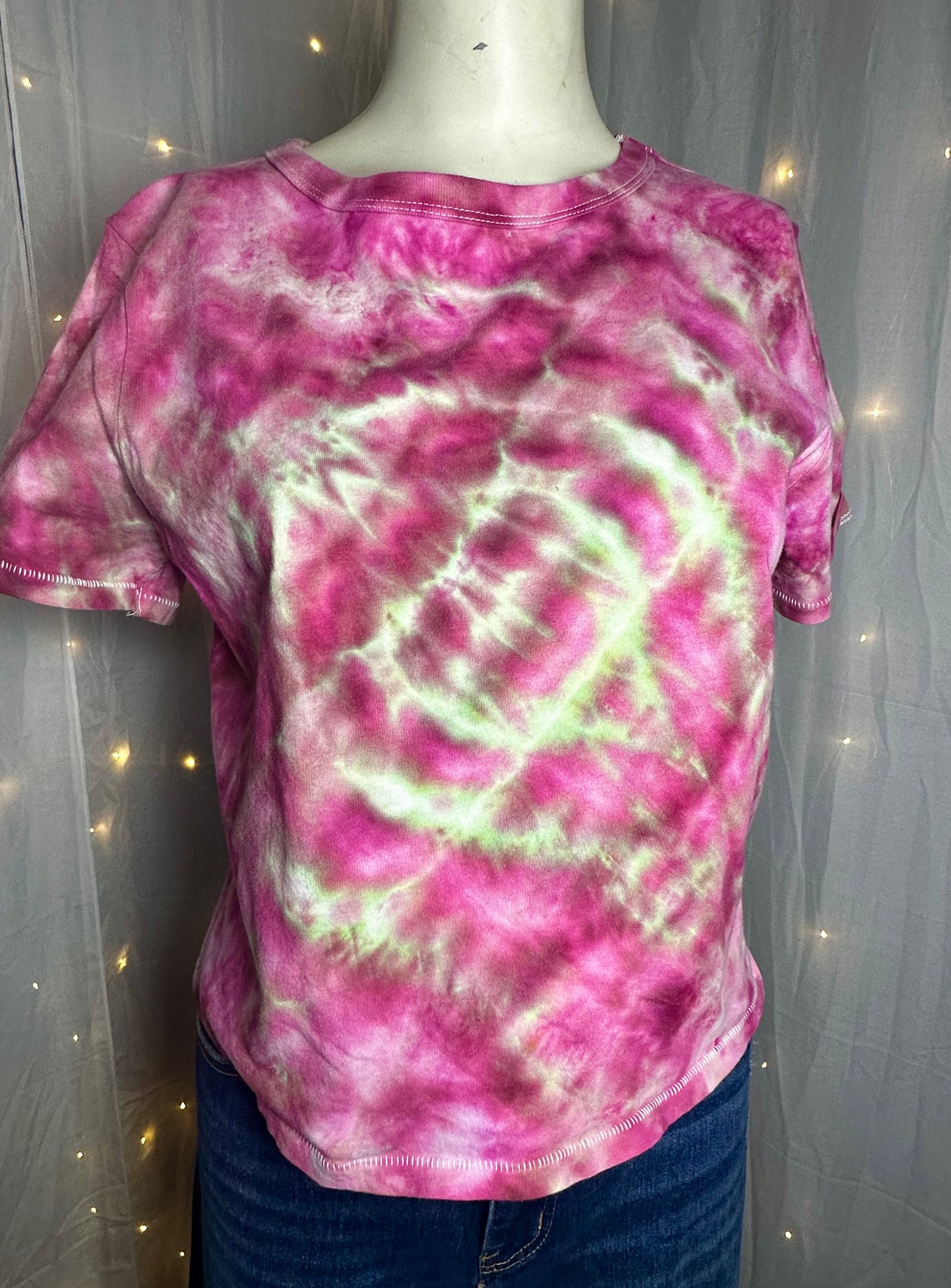 Medium Spicy Plum Vortex Crop Top
