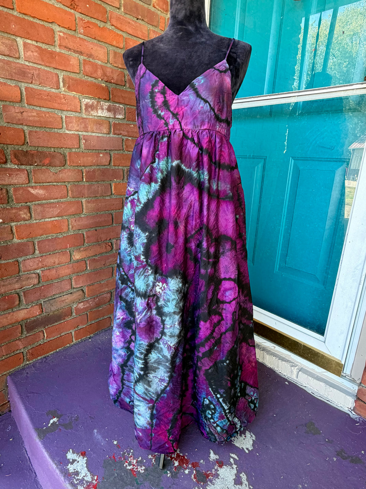 Medium Electric Enxhantment Maxi Dress