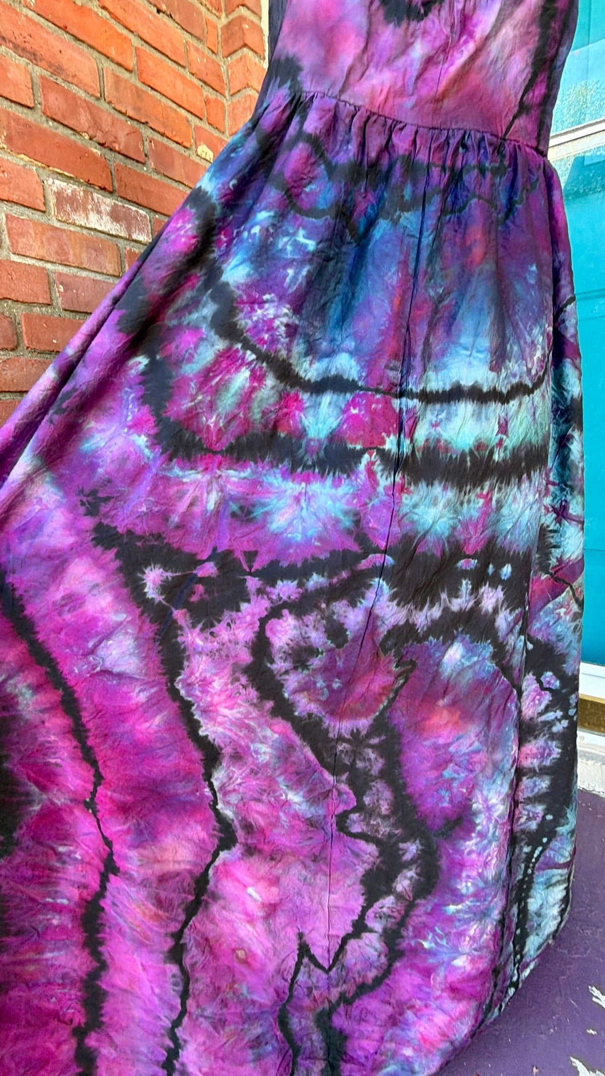 Medium Electric Enxhantment Maxi Dress